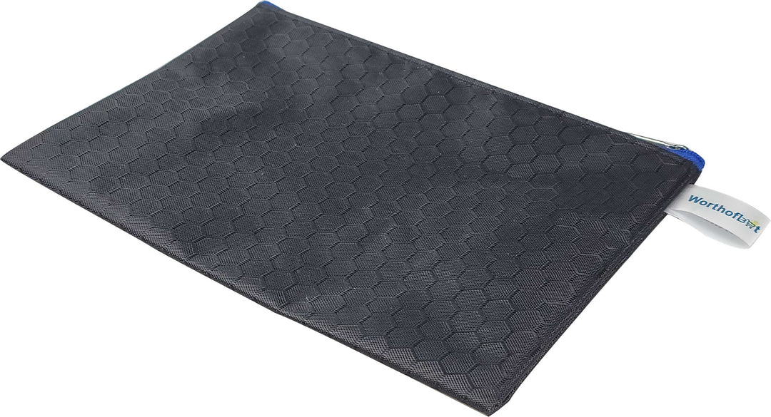 Black Zipper Bag 34 x 24 cm - WorthOfBest