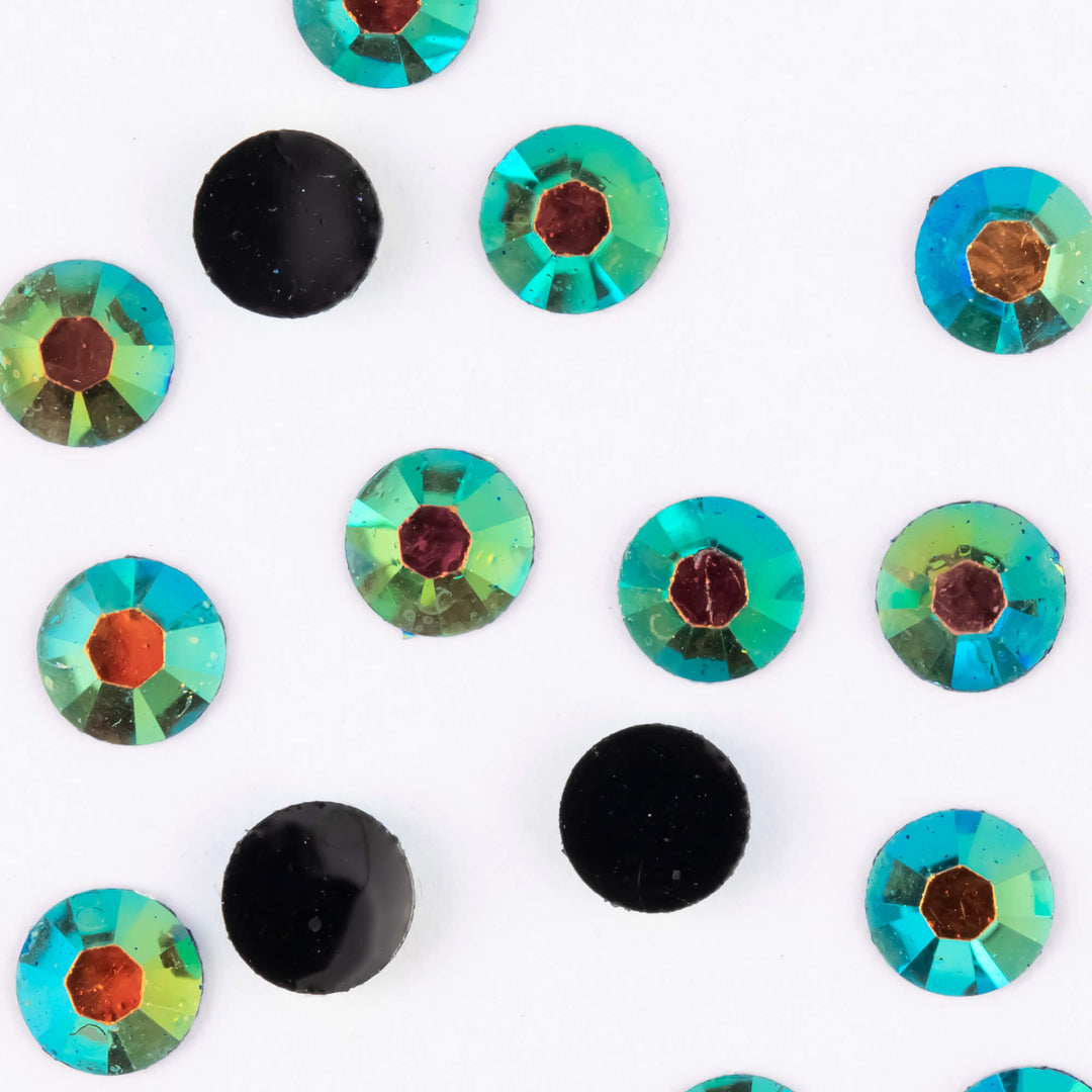 Green AB /W Black Back Resin Rhinestones - Worthofbest