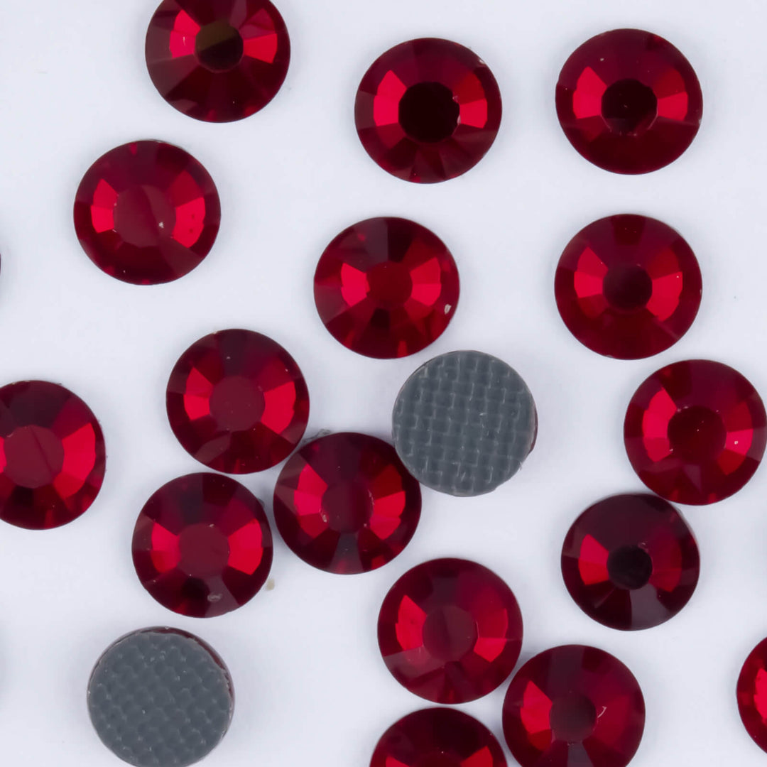  Liliume 5000pcs Hotfix Rhinestones Red Rhinestones 12 Colors 5  Sizes SS6-SS30 Rhinestones Glass Round Rhinestones for Clothing Shoes and  DIY Craft (Red)